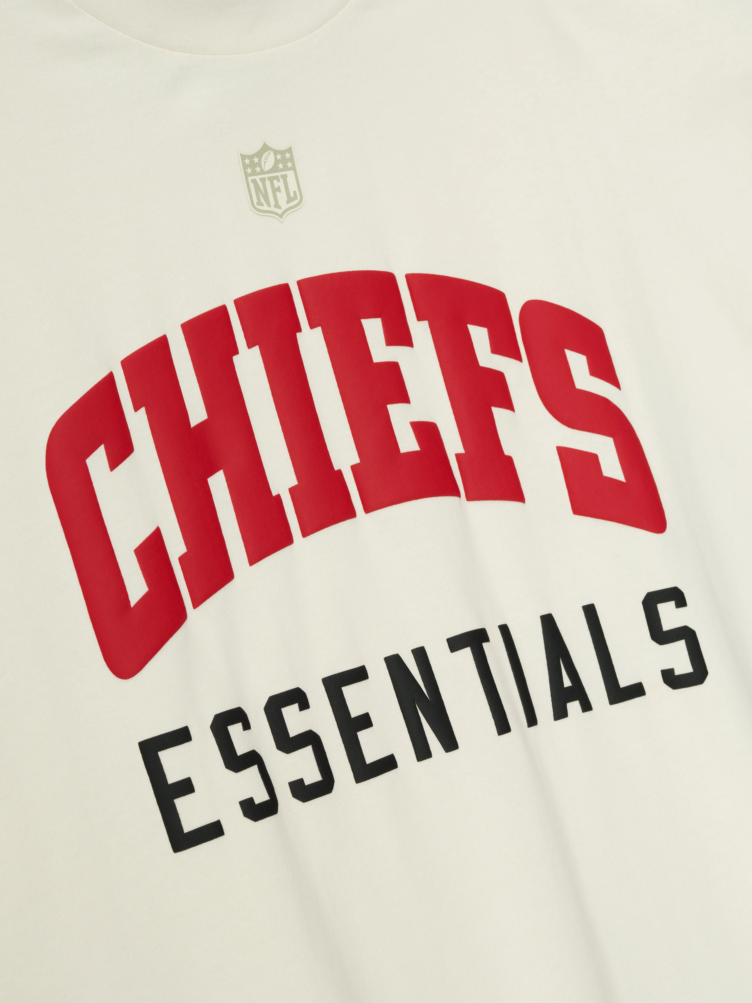 Chiefs 90s 3/4 Sleeve Football Tee - Image 3