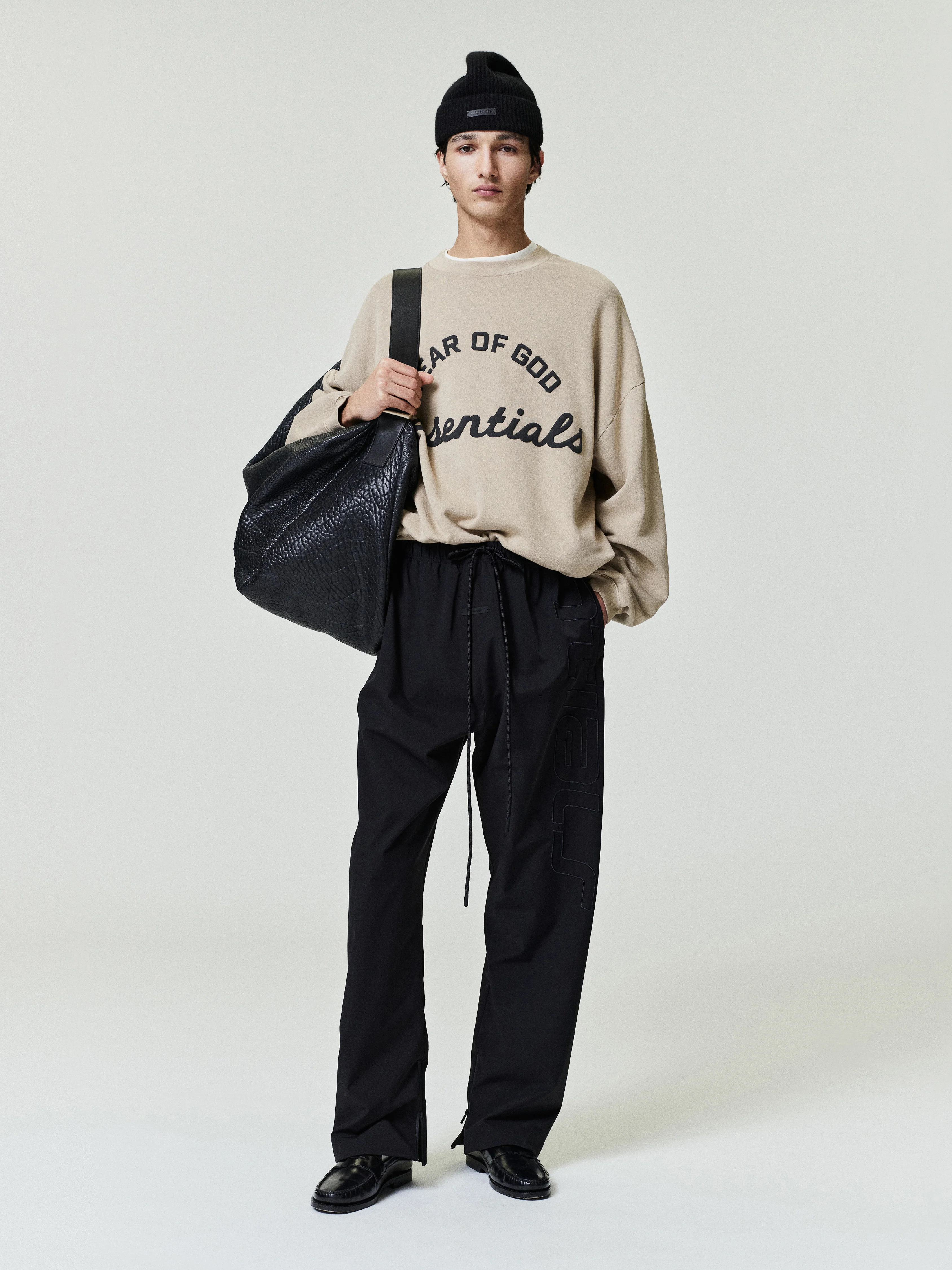 Training 90s Crewneck Sweatshirt - Image 2