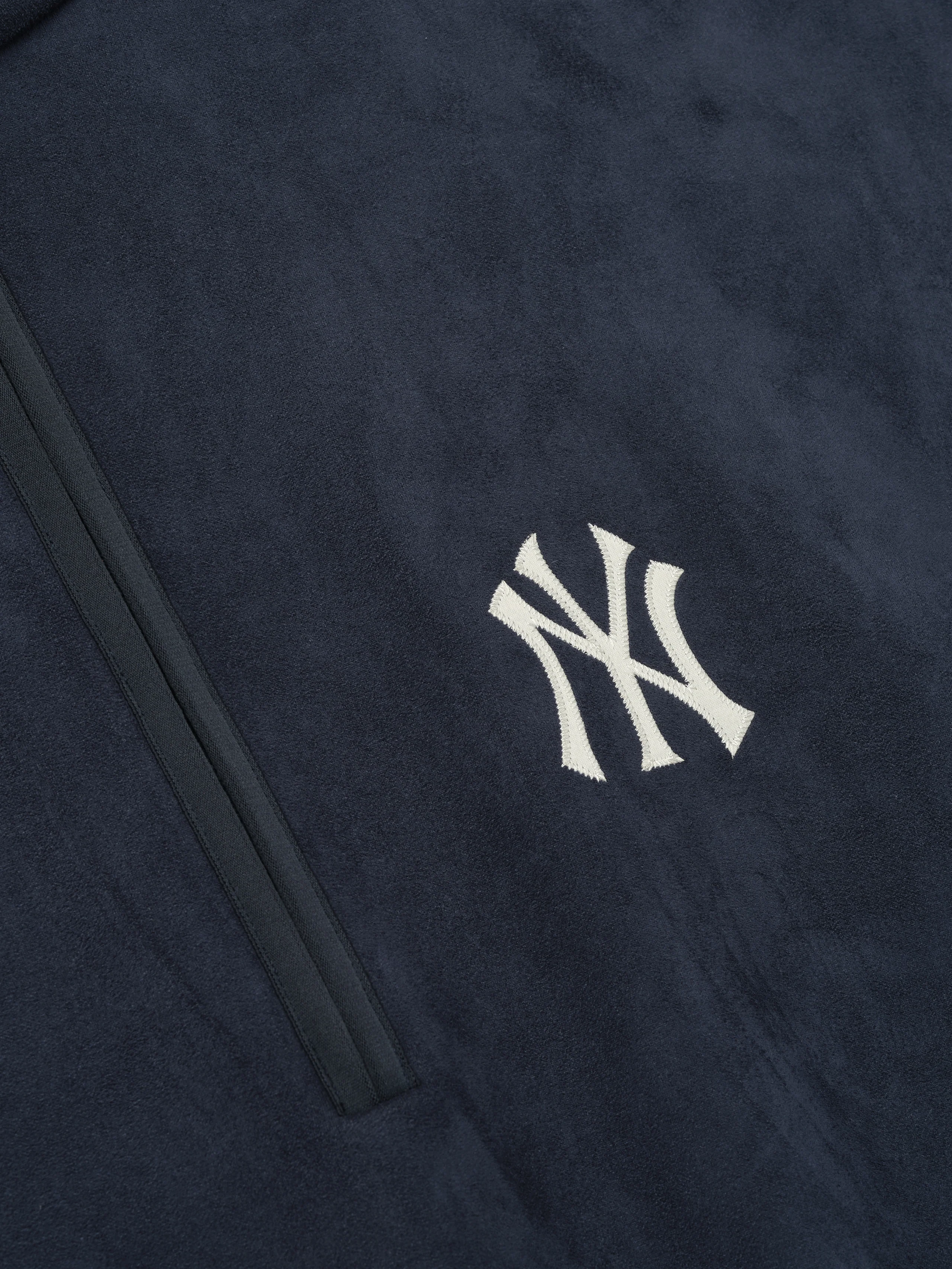 Yankees Suede Fleece Modern Half Zip - Image 4